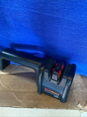 Black Manual Knife Sharpener - 2-Stage Diamond Hone